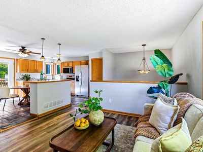 332 Orchard Pkwy W