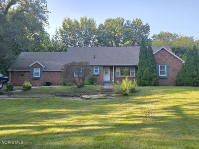 9062 Angola Rd