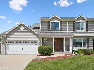 1607 Parkhill Dr