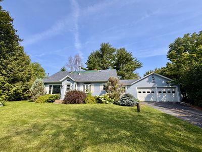 1421 Lake Shore Rd