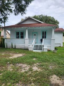 290 McDonnell Ave