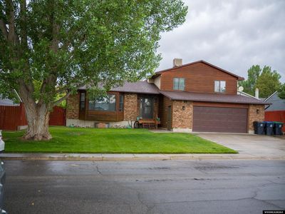 800 Saratoga Dr