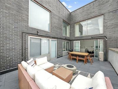 34 Crooke Ave APT 6A