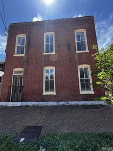 1208 Ann Ave