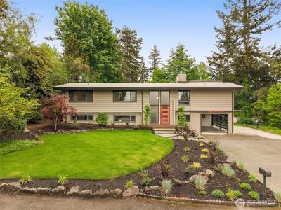 8805 SE 39th Street