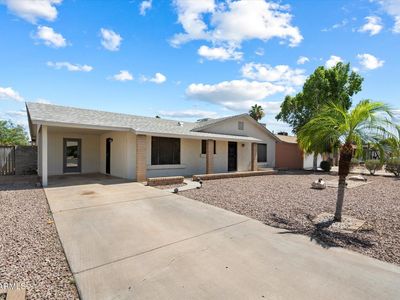 414 E Westchester Dr