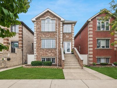 6829 W 64th Pl