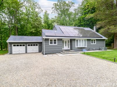 3 Huckleberry Drive South