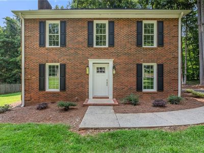 1312 Robinhood Forest Dr