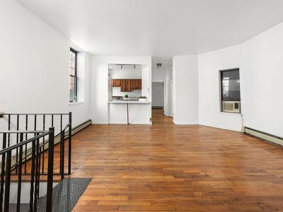 407 6th Ave APT 2