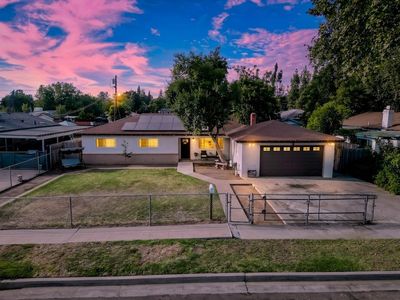 Property at 555 E Fountain Way, Fresno, CA