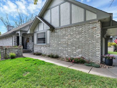 2423 N Morning Dew St