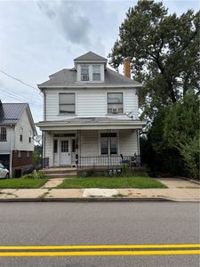 2442 Pioneer Ave