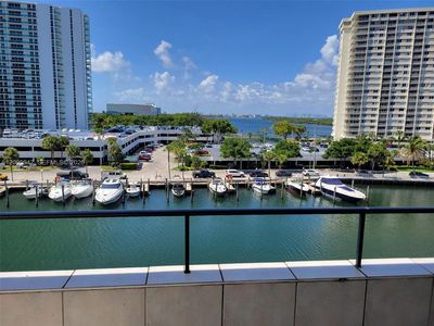 220 Kings Point Dr APT 606