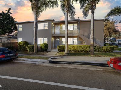 15 N Dos Caminos Ave