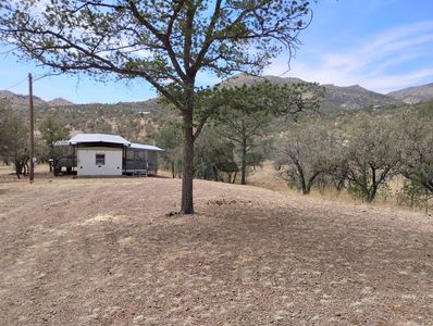 105 Comanche Crest Trl