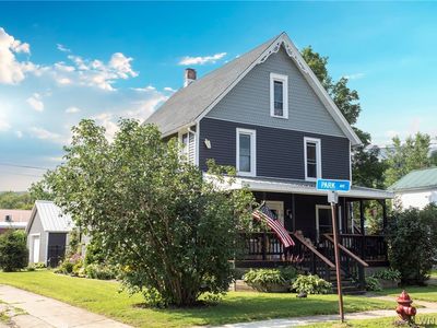 18 Rockwell Ave