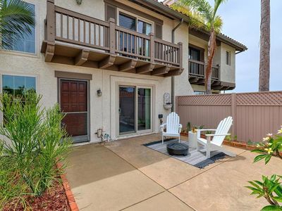 6926 Peach Tree Rd