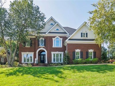1730 Rockview Cir