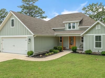16 Hambleton Dr