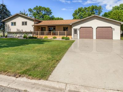 Property at 506 5th St, Wyndmere, ND