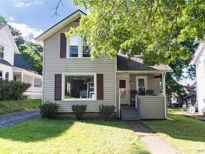 10 Farman St