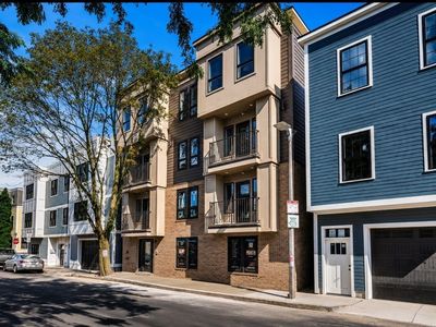 185 E St