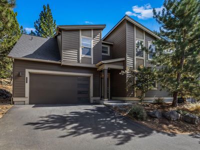 2337 NW Debron Ln