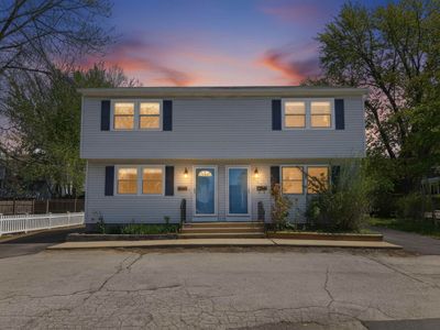 594 Dix Street