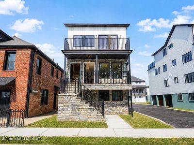 339 Mallory Ave
