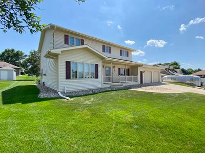 Property at 432 16th St SE, Le Mars, IA