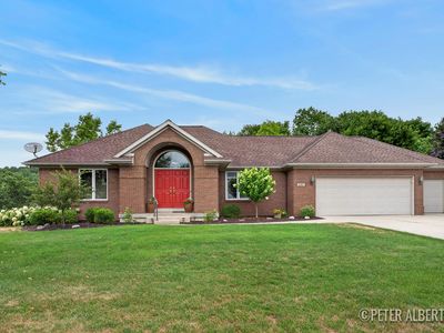 5157 S Silverstone Dr NE
