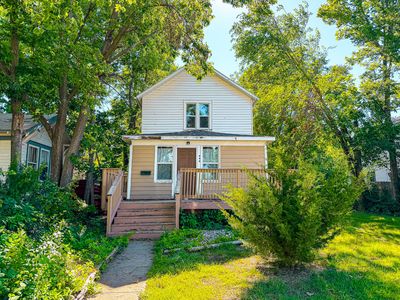 948 Iowa Ave SE