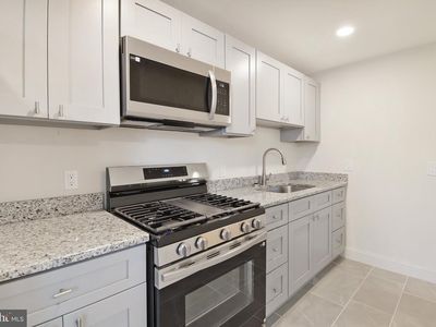 Property at 714 Surrey Ln, Glenolden, PA