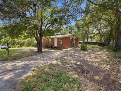 1005 Pinetree Rd