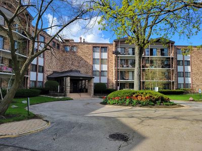 250 W Parliament Pl APT 307