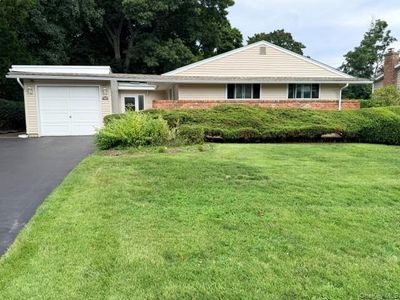 9 Bowman Lane