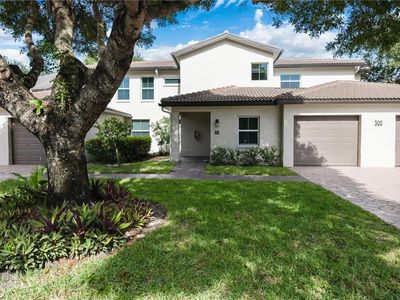 300 Diamond CIR #308