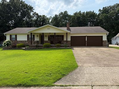 2859 Vaughn Ave