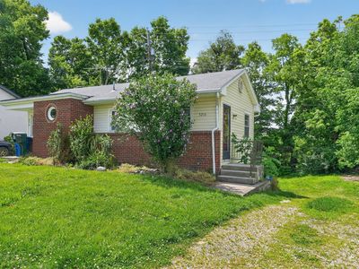 5216 Bagley Rd