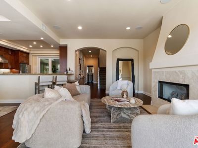 23963 De Ville Way