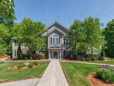 80-7 Carriage Way