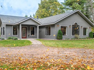 10299N Round Lake School Road