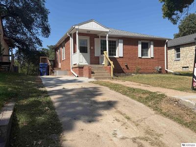 820 S 9th St