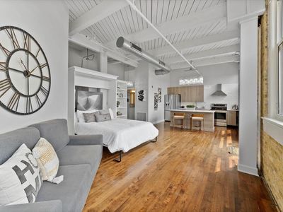 215 West Maple STREET #607