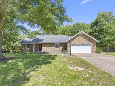 980 Crestwood Dr