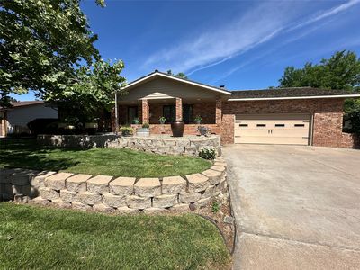 2215 Robin Rd