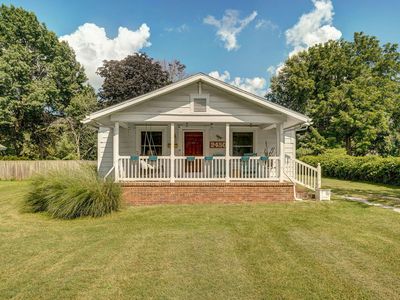 2450 N Fremont Avenue