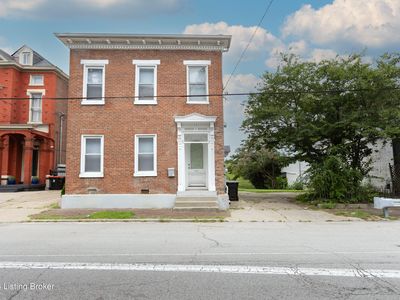 1661 Story Ave