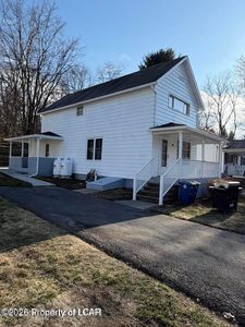 125 E Saylor Ave